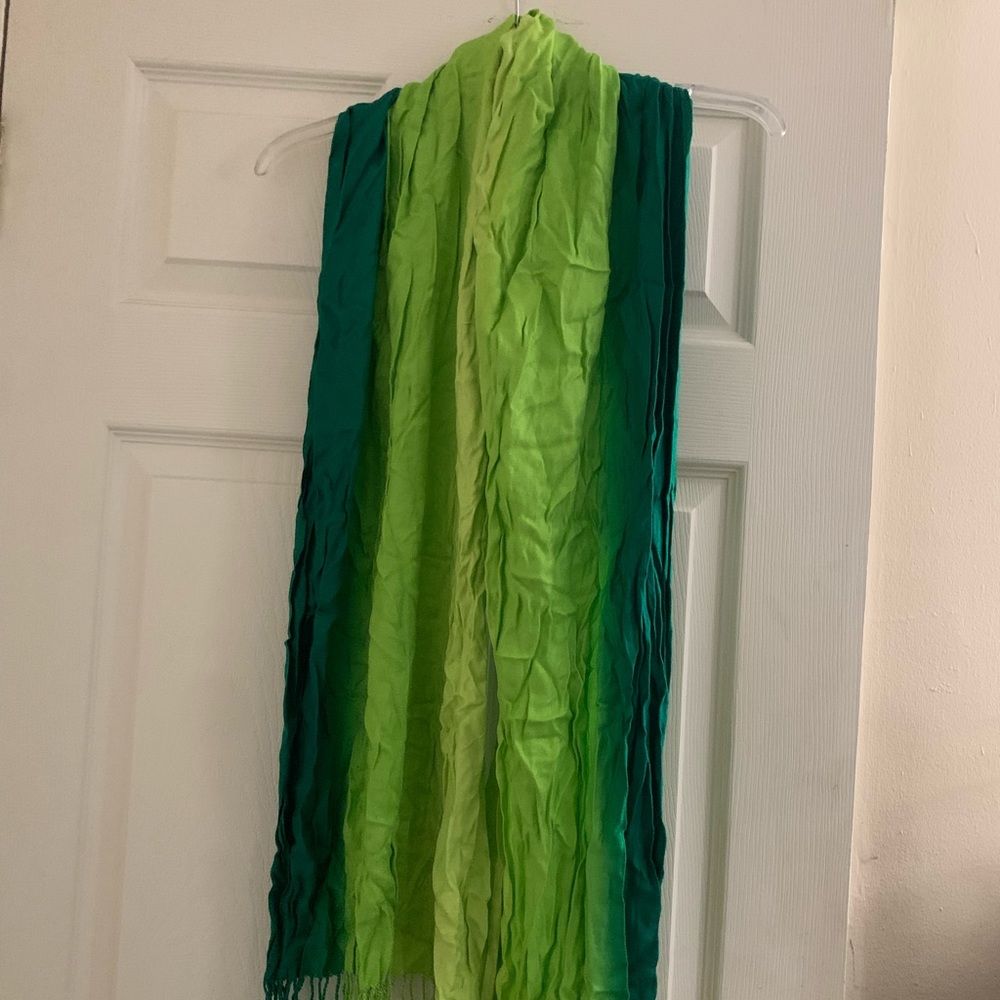 Green ombré, boutique SCARF!